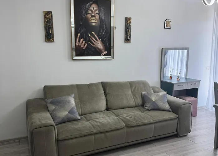 501 B2 Almar Luxury Residence-renting & Free Pool *